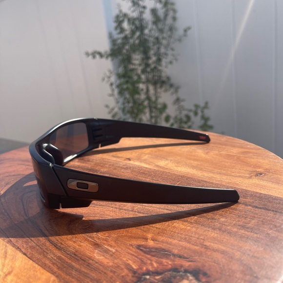 Mens Oakley Gascan matte sunglasses - Picture 3 of 10